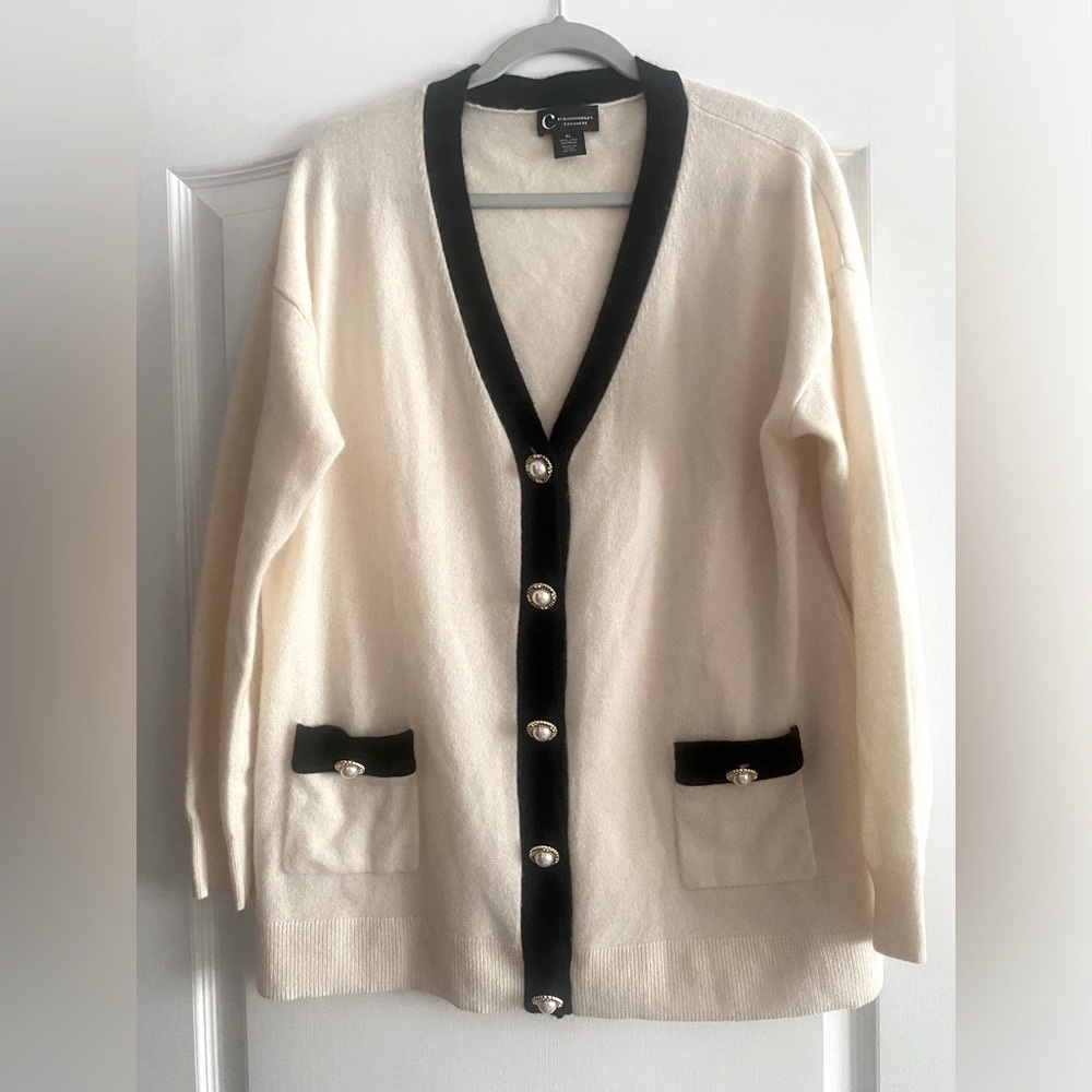 Cashmere Cardigan with Pearl button detail